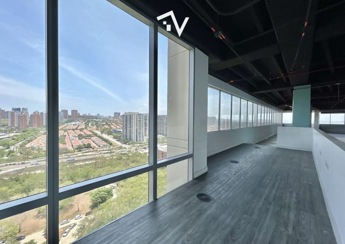 Oficina en arriendo en Portal De Genovés, Barranquilla, 1013 m² · foto 14 de 24