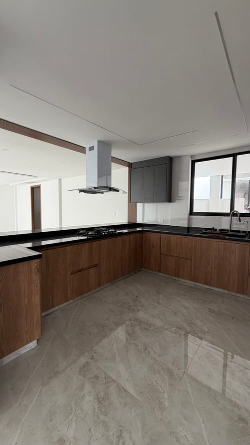 Casa de 5 alcobas en venta en Las Mercedes, Jamundí, 412 m² · foto 2 de 12