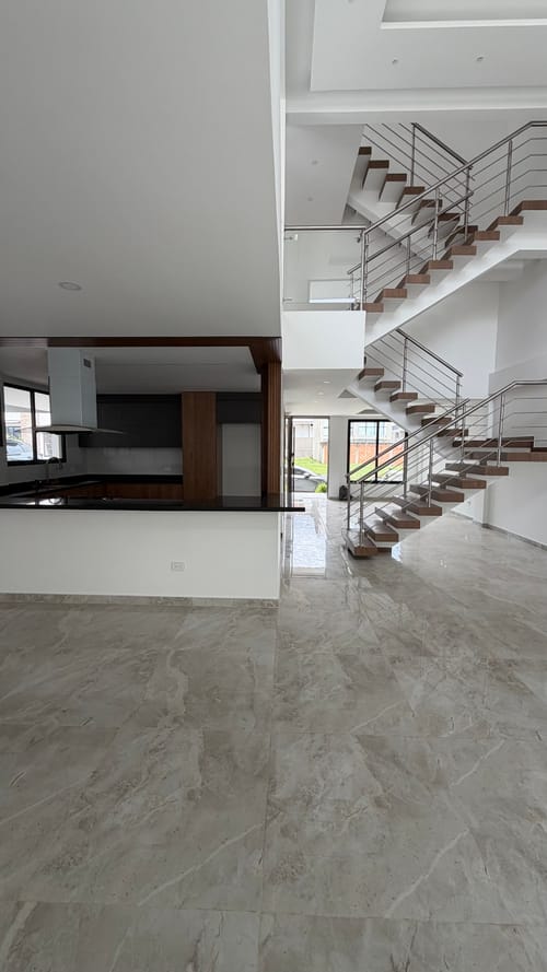 Casa de 5 alcobas en venta en Las Mercedes, Jamundí, 412 m² · foto 7 de 12