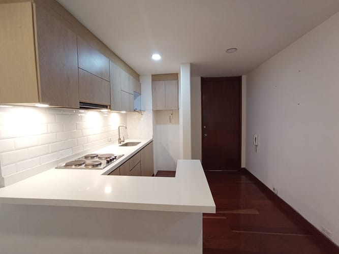 Apartamento de 1 alcoba en arriendo en Chico Norte, Bogotá, 50 m² · foto 4 de 12