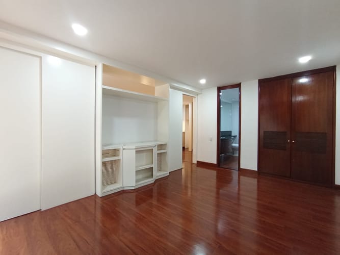 Apartamento de 1 alcoba en arriendo en Chico Norte, Bogotá, 50 m² · foto 9 de 12