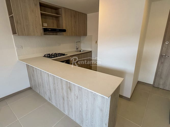 Apartamento en venta en Centro, Itagüí · foto 2 de 20