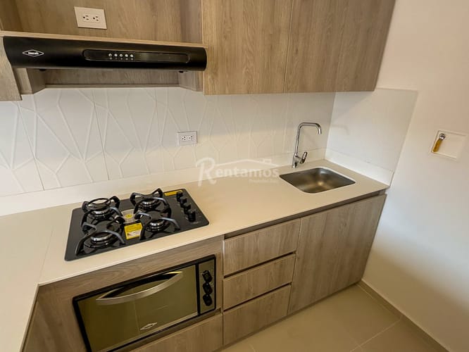 Apartamento en venta en Centro, Itagüí · foto 3 de 20