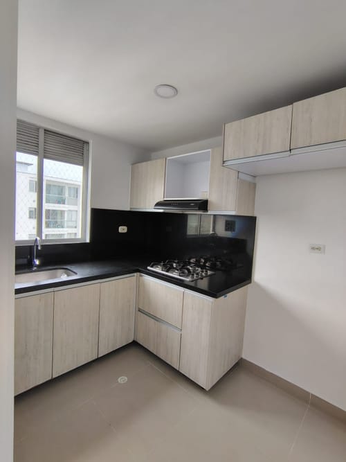 Apartamento de 4 alcobas en arriendo en La Floresta, Los Patios, 114 m² · foto 5 de 21