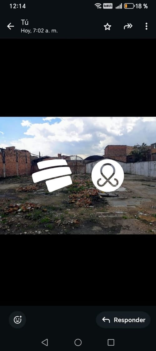 Casa en venta en Fontibon, Bogotá, 1119 m² · foto 12 de 13