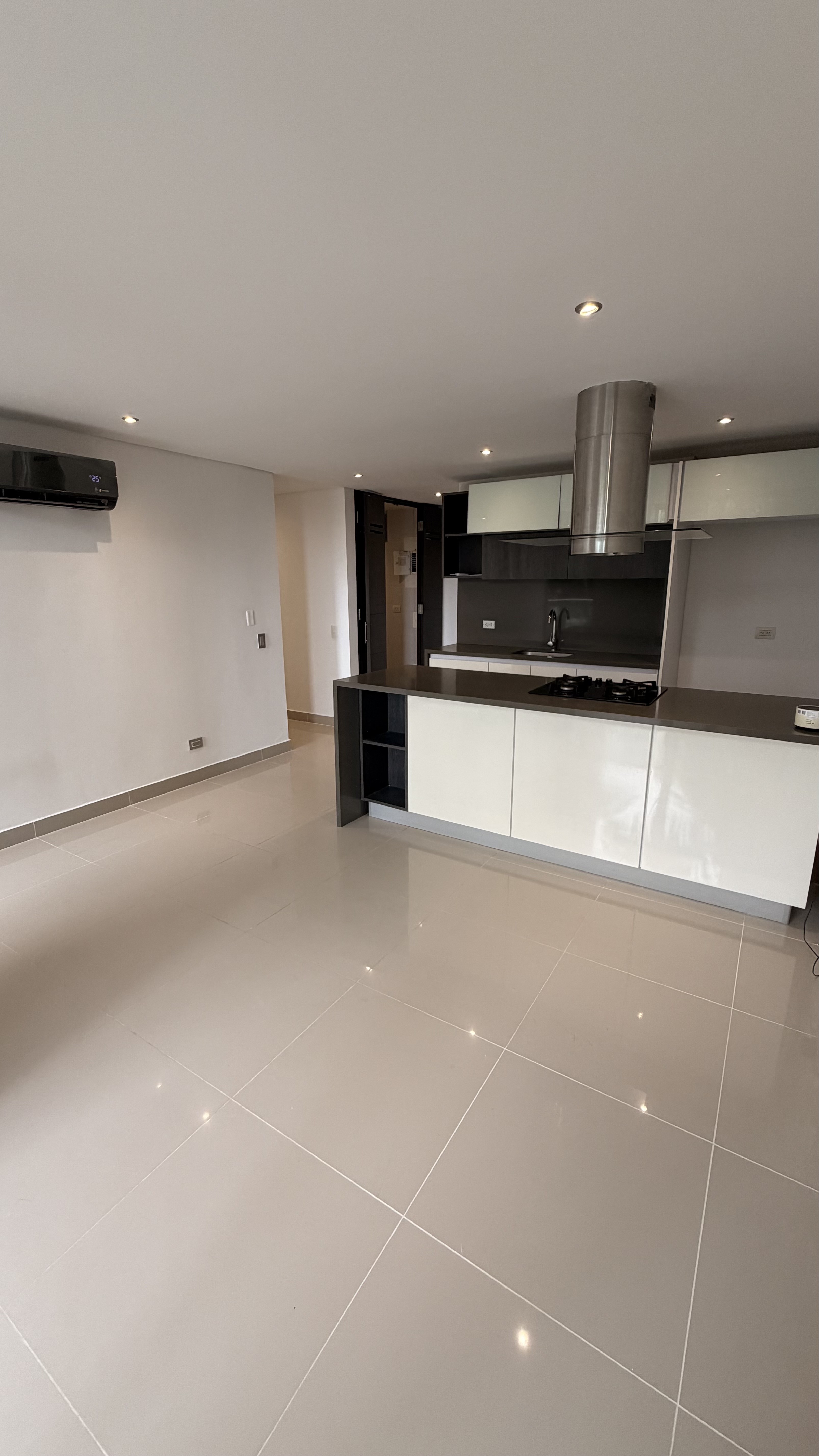 Apartamento en arriendo en Caudal Norte Oriental, Villavicencio · foto 2 de 14