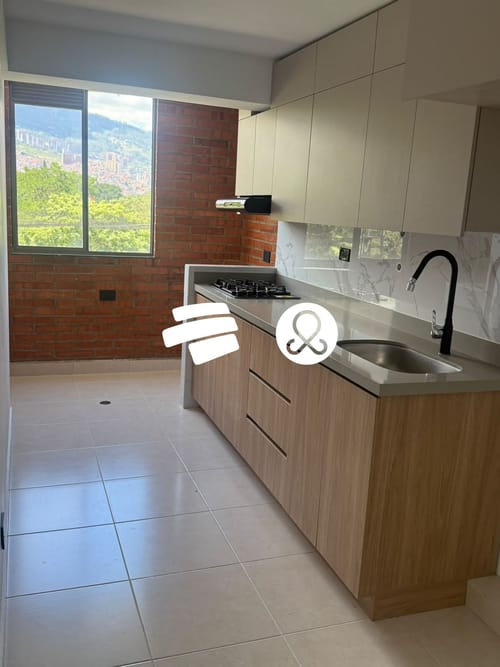 Apartamento de 3 alcobas en venta en Belén, Medellín, 74 m² · foto 1 de 20