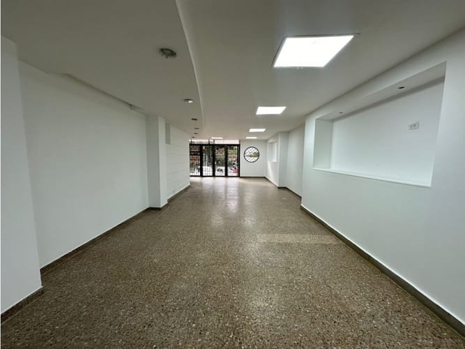 Local en arriendo en Fundadores, Armenia, 116 m² · foto 2 de 8