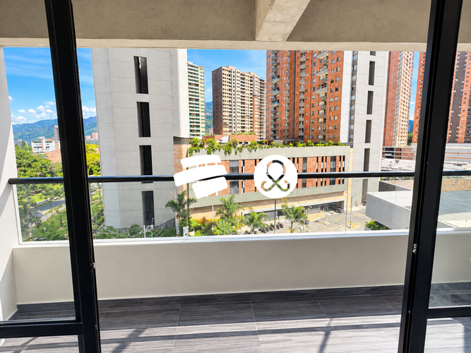 Apartamento de 2 alcobas en venta en Zona Industrial 1, Bello, 57 m² · foto 8 de 16