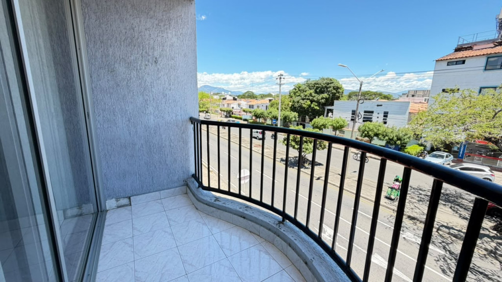 Apartamento en venta en Ub San Martin, Cúcuta · foto 2 de 9