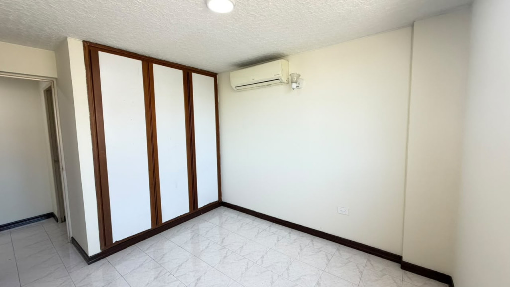 Apartamento en venta en Ub San Martin, Cúcuta · foto 6 de 9
