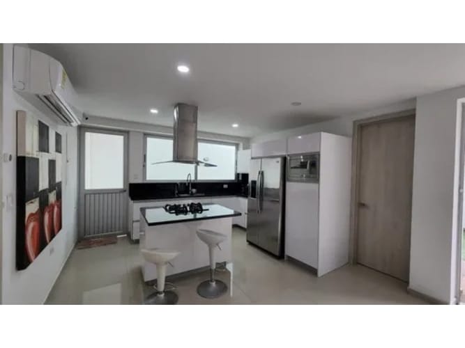 Casa de 4 alcobas en venta en Villa Campestre, Barranquilla, 322 m² · foto 6 de 17