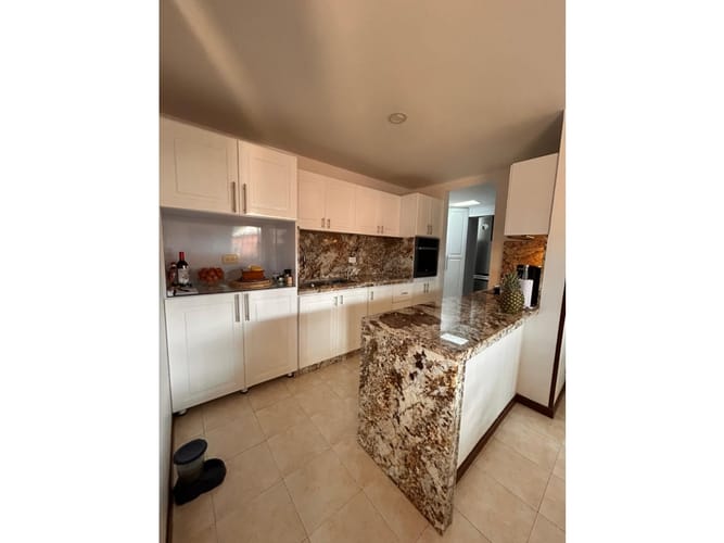 Casa de 5 alcobas en venta en El Castillo, Jamundí, 178 m² · foto 7 de 24