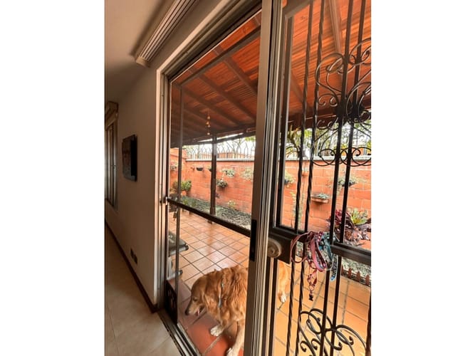 Casa de 5 alcobas en venta en El Castillo, Jamundí, 178 m² · foto 11 de 24