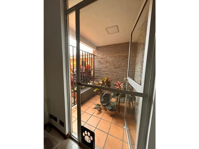 Casa de 5 alcobas en venta en El Castillo, Jamundí, 178 m² · foto 13 de 24