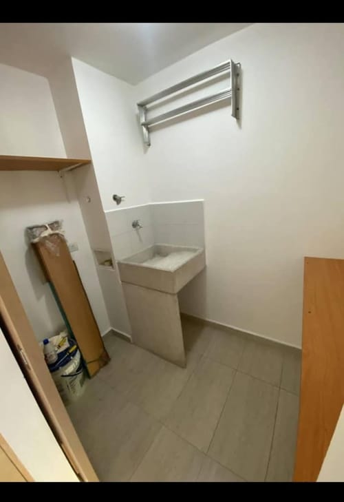Apartamento en venta en Loma De Los Bernal, Medellín · foto 3 de 16