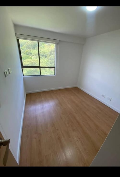 Apartamento en venta en Loma De Los Bernal, Medellín · foto 12 de 16