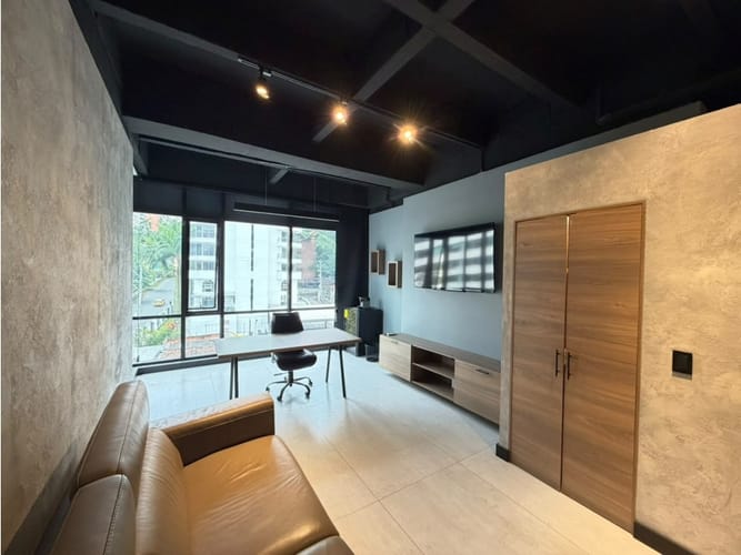 Oficina en arriendo en El Poblado, Medellín, 40 m² · foto 4 de 10