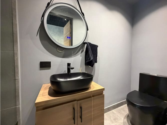 Oficina en arriendo en El Poblado, Medellín, 40 m² · foto 7 de 10