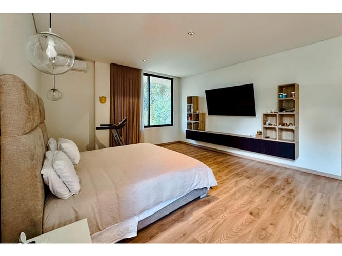 Casa en venta en Loma Del Chocho, Envigado · foto 6 de 23