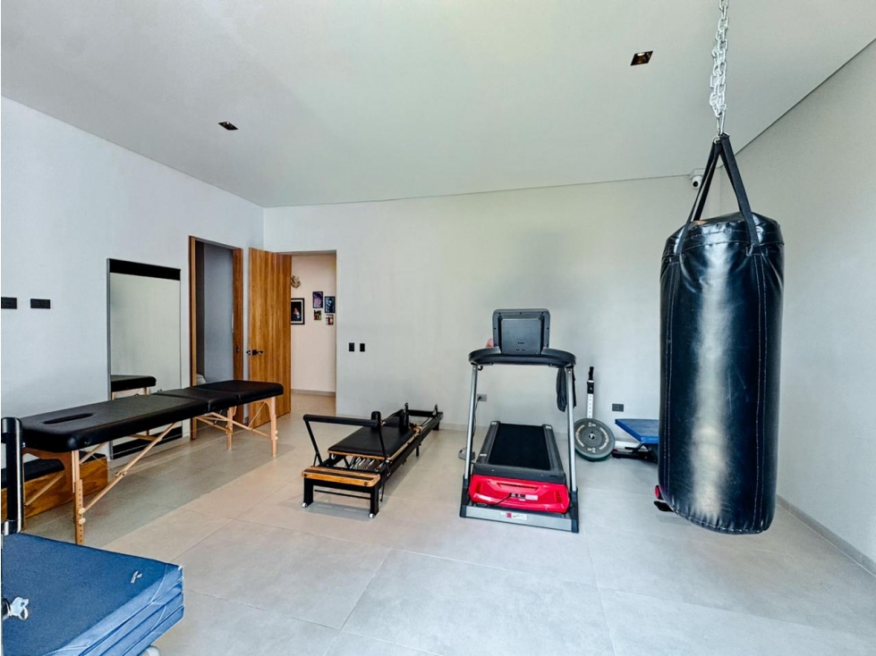 Casa en venta en Loma Del Chocho, Envigado · foto 13 de 23