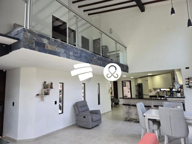 Casa de 4 alcobas en venta en El Tambo, La Ceja, 500 m² · foto 4 de 8