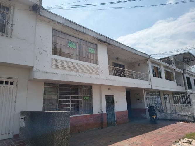Casa de 6 alcobas en venta en El Bosque, Cali, 420 m² · foto 12 de 13