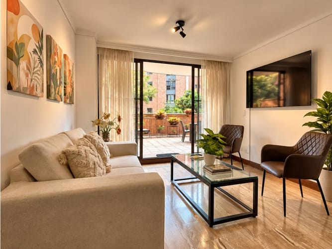 Apartamento de 1 alcoba en arriendo en El Poblado, Medellín, 100 m² · foto 5 de 10