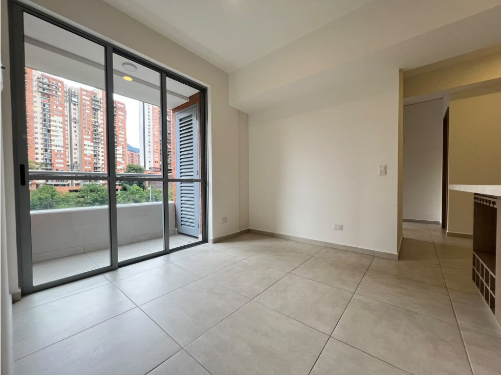 Apartamento en arriendo en Tres Esquinas, Sabaneta · foto 5 de 19