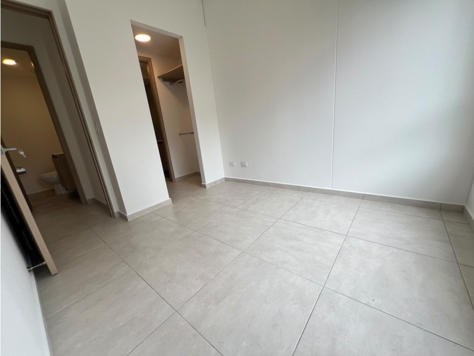 Apartamento en arriendo en Tres Esquinas, Sabaneta · foto 10 de 19