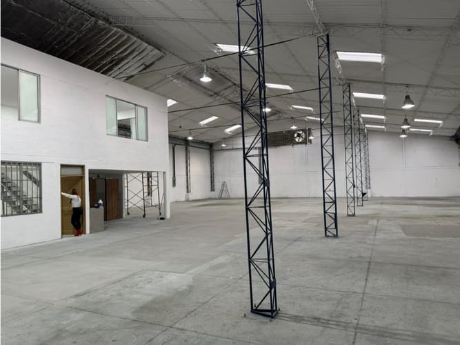 Bodega en arriendo en La Tablaza, La Estrella, 850 m² · foto 4 de 12