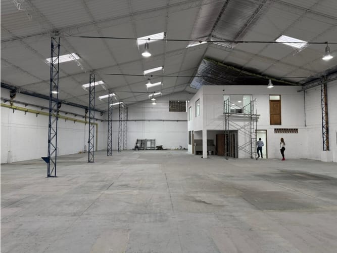 Bodega en arriendo en La Tablaza, La Estrella, 850 m² · foto 5 de 12