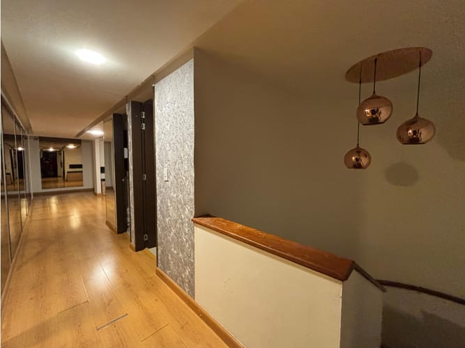 Casa de 4 alcobas en venta en Polo Club, Bogotá, 1079 m² · foto 7 de 20