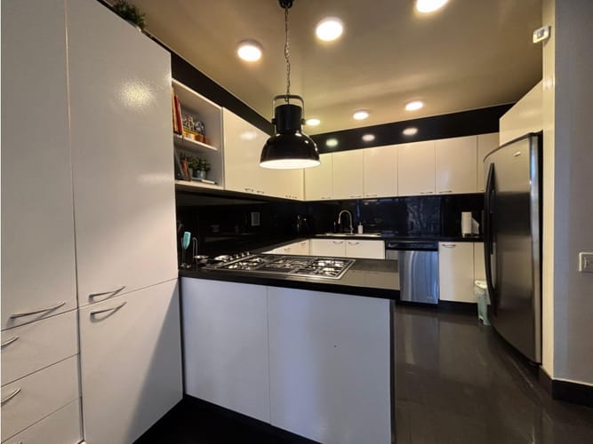 Casa en venta en Chico Norte, Bogotá · foto 2 de 17