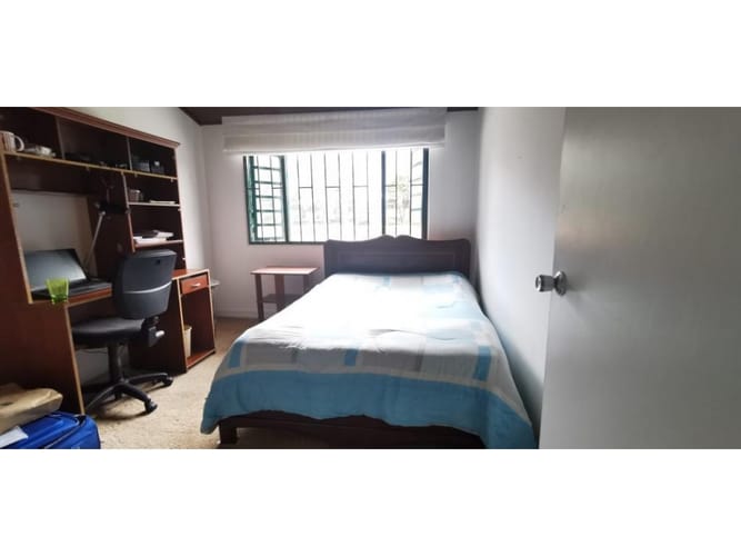 Casa de 4 alcobas en venta en Nueva Autopista, Bogotá, 187 m² · foto 14 de 22