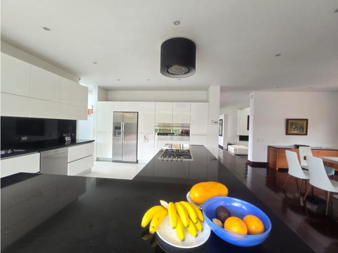 Casa de 4 alcobas en venta en San Simón, Bogotá, 1520 m² · foto 4 de 24