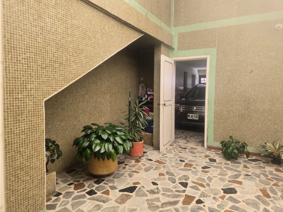 Casa en venta en Cedritos, Bogotá · foto 8 de 24