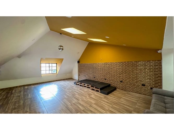Casa de 1 alcoba en venta en Quinta Camacho, Bogotá, 450 m² · foto 6 de 16