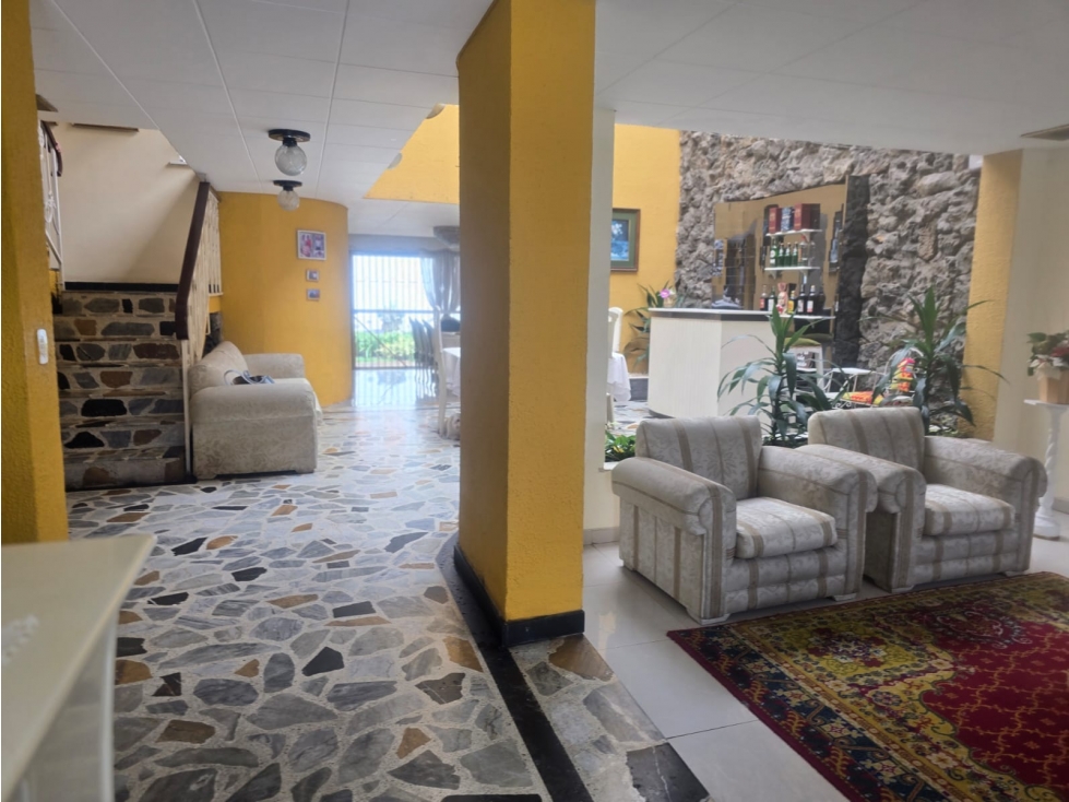 Casa en venta en Cedritos, Bogotá · foto 9 de 24