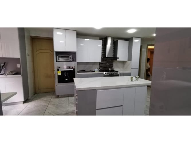 Apartamento de 4 alcobas en venta en Santa Barbara Oriental, Bogotá, 403 m² · foto 4 de 24