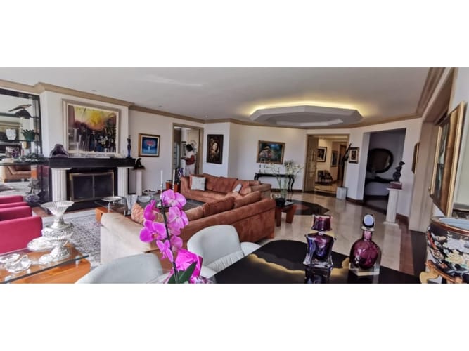 Apartamento de 4 alcobas en venta en Santa Barbara Oriental, Bogotá, 403 m² · foto 5 de 24