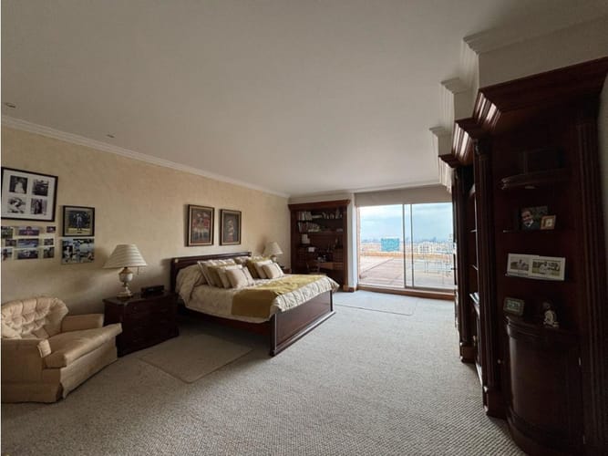 Apartamento de 3 alcobas en venta en Santa Barbara Central, Bogotá, 470 m² · foto 6 de 17