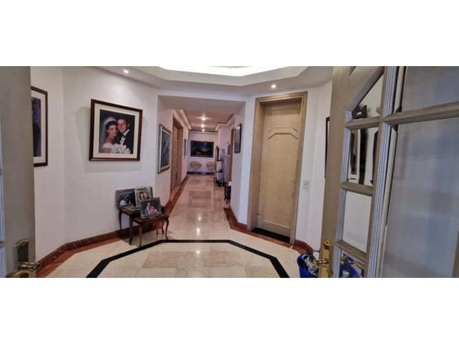 Apartamento de 4 alcobas en venta en Santa Barbara Oriental, Bogotá, 403 m² · foto 13 de 24