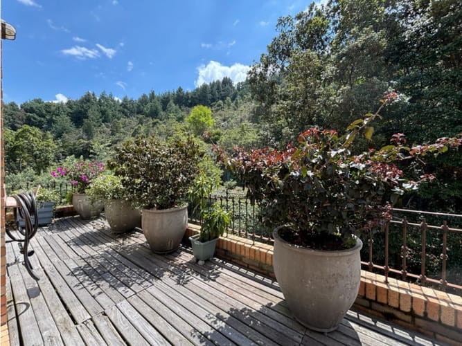 Apartamento de 3 alcobas en venta en Santa Barbara Central, Bogotá, 470 m² · foto 16 de 17