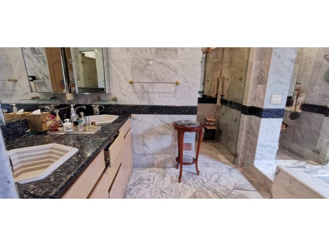 Apartamento de 4 alcobas en venta en Santa Barbara Oriental, Bogotá, 403 m² · foto 22 de 24