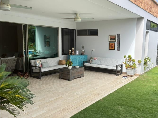 Casa de 4 alcobas en venta en Ruitoque, Bucaramanga, 1188 m² · foto 4 de 24