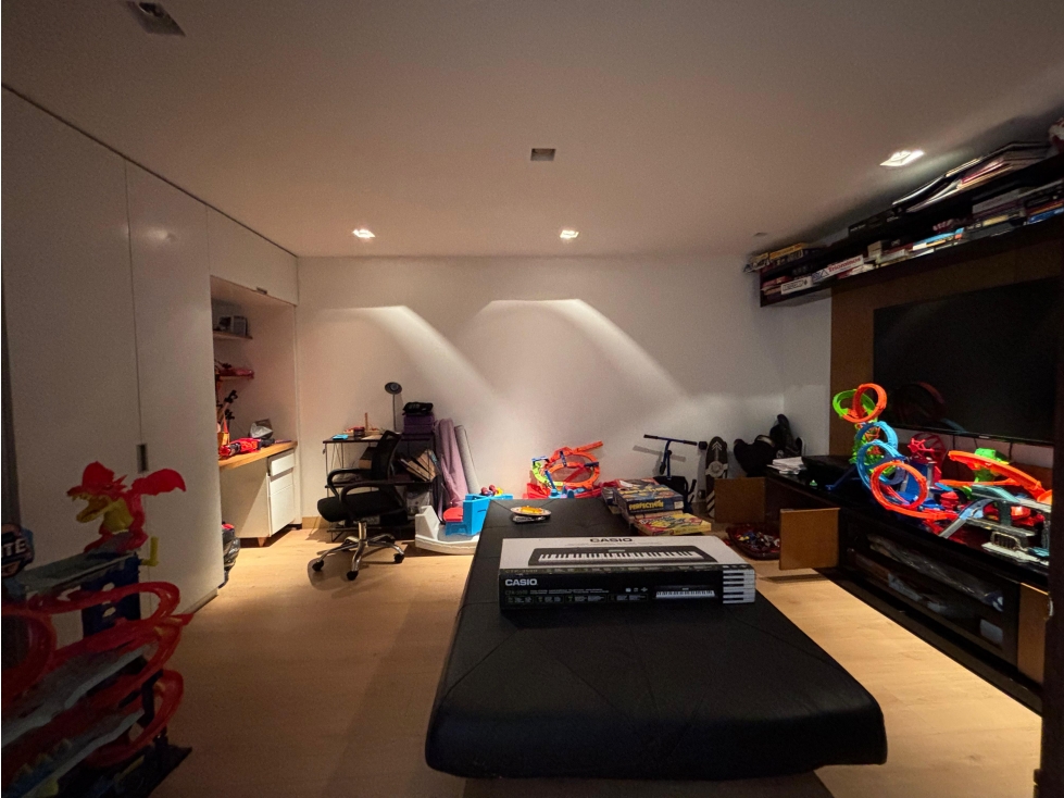 Apartamento en venta en El Refugio, Bogotá · foto 8 de 24