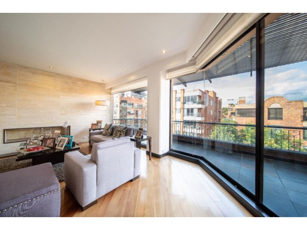 Apartamento en venta en Chicó Navarra, Bogotá · foto 2 de 24
