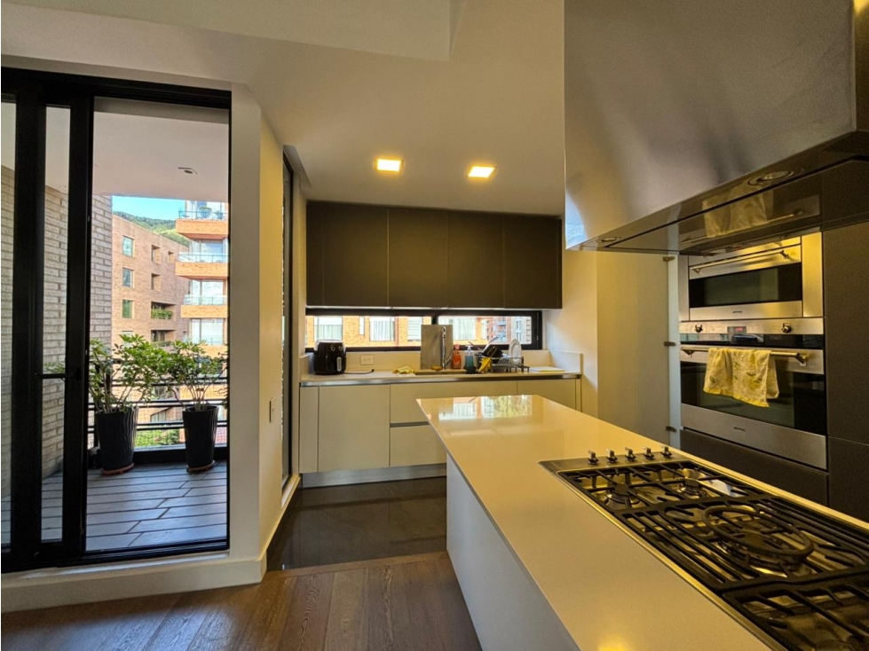 Apartamento en venta en El Chico, Bogotá · foto 4 de 24