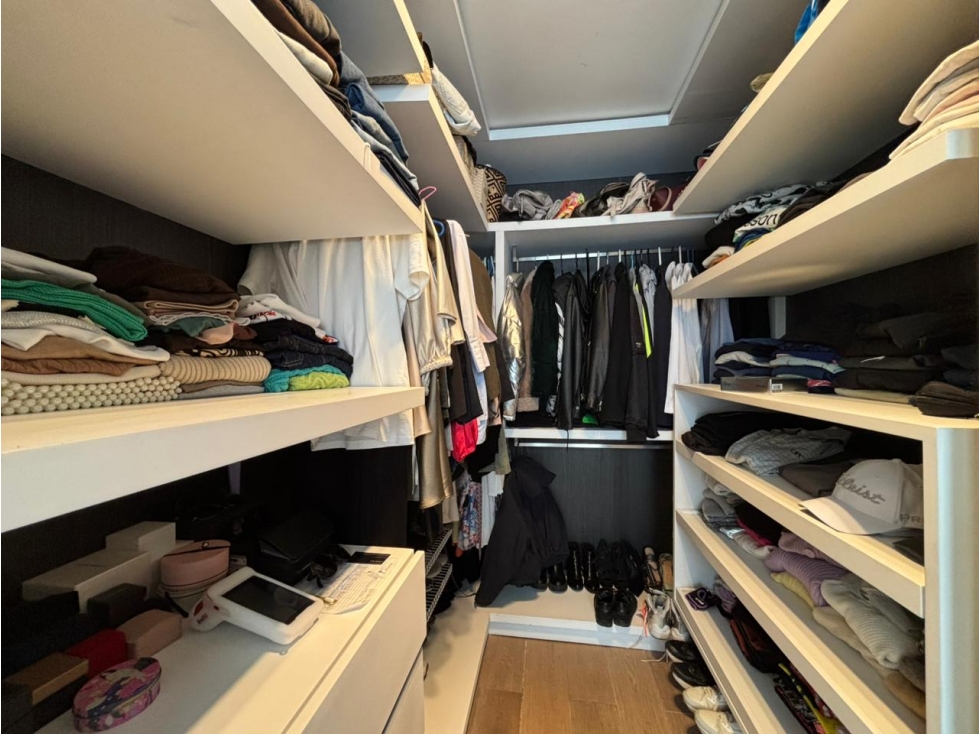 Apartamento en venta en El Chico, Bogotá · foto 11 de 24